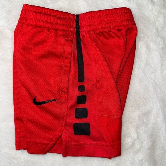 💥SOLD💥Nike Toddler Shorts - Picture 4 of 5